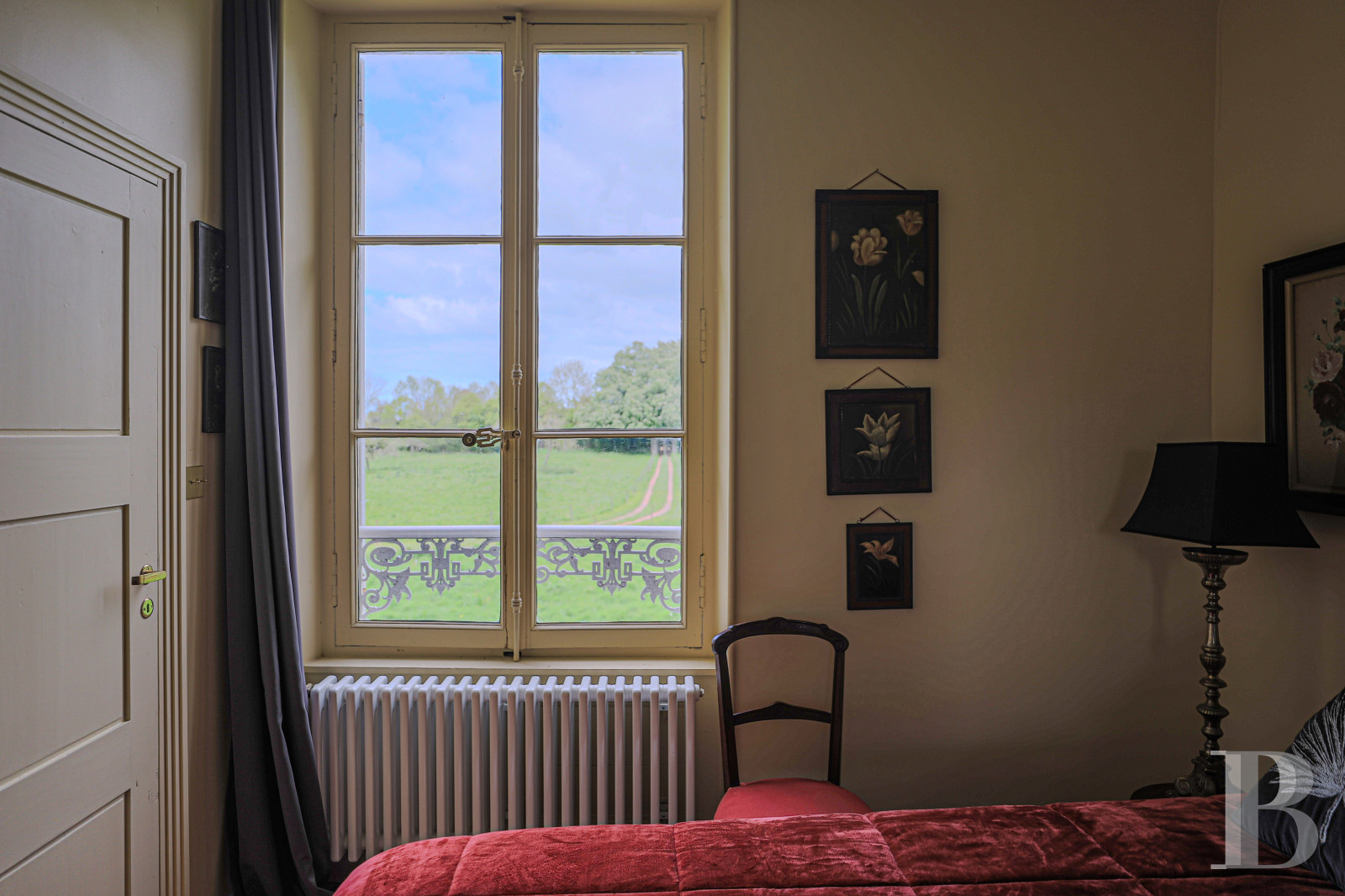 A 19th-century house bordered by a moat, in the Pays d'Auge region, in Normandy  - photo  n°36
